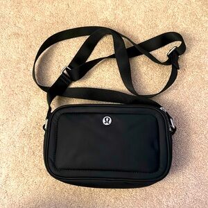 Lululemon camera bag